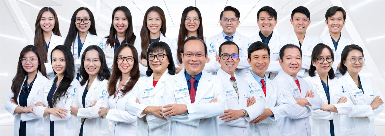 Đội ngũ bác sĩ nha khoa Nhân Tâm Đội ngũ bác sĩ nha khoa Nhân Tâm